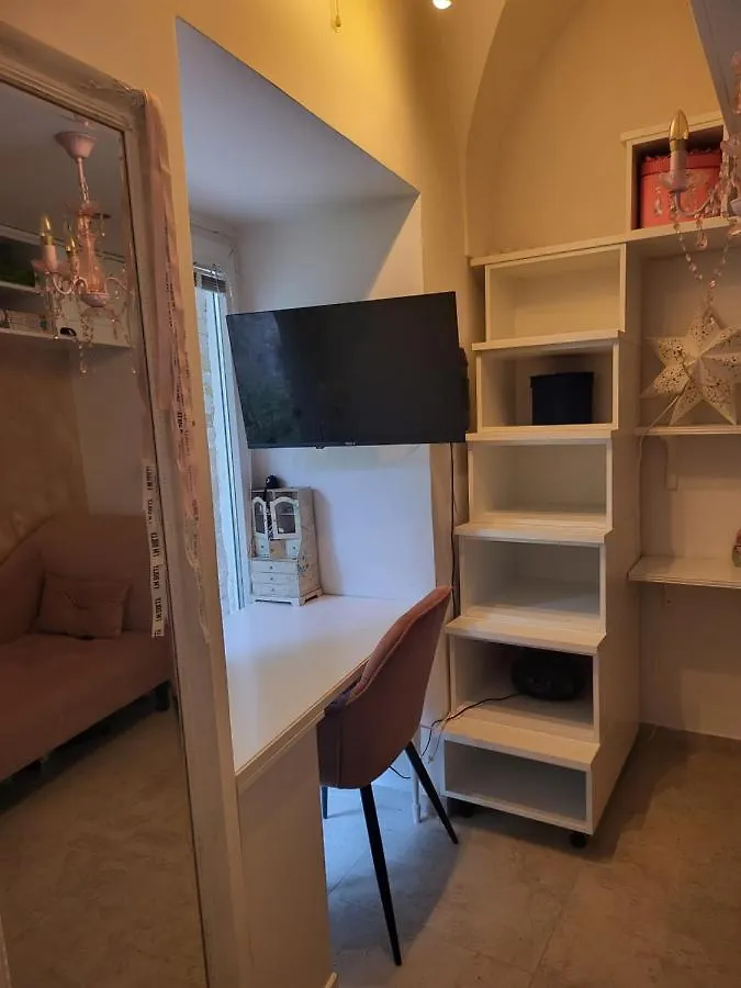 Vintage Apartment In The City Centre Old Town Lubiana Slovenia